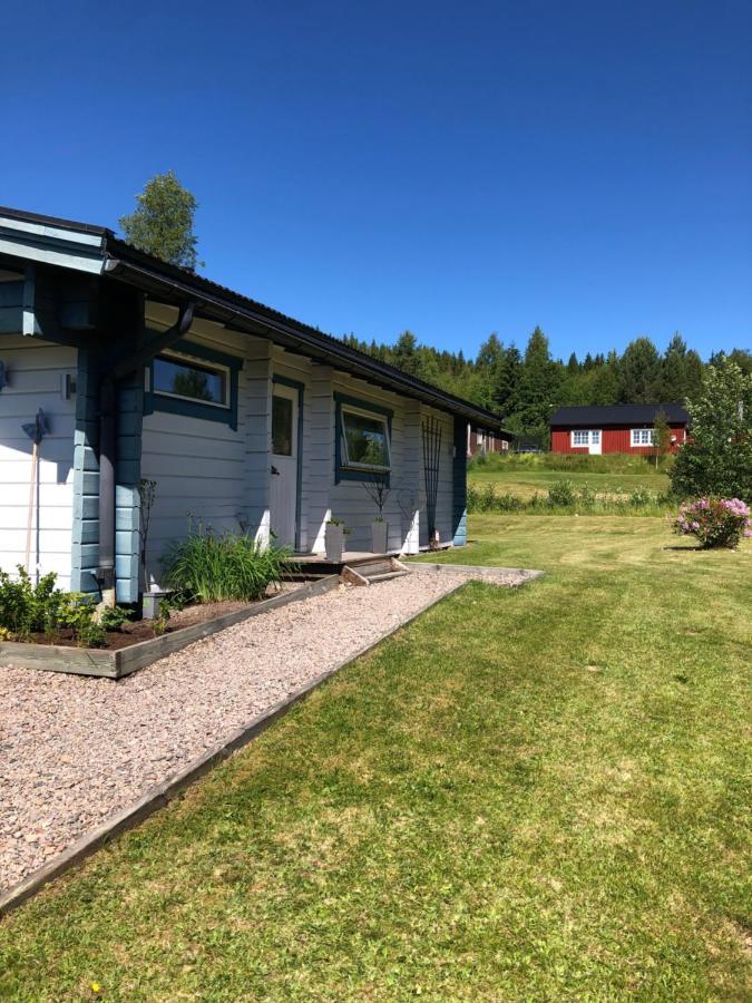 Mysig Timmerstuga Med Braskamin Naera Hovfjaellet Torsby Bagian luar foto